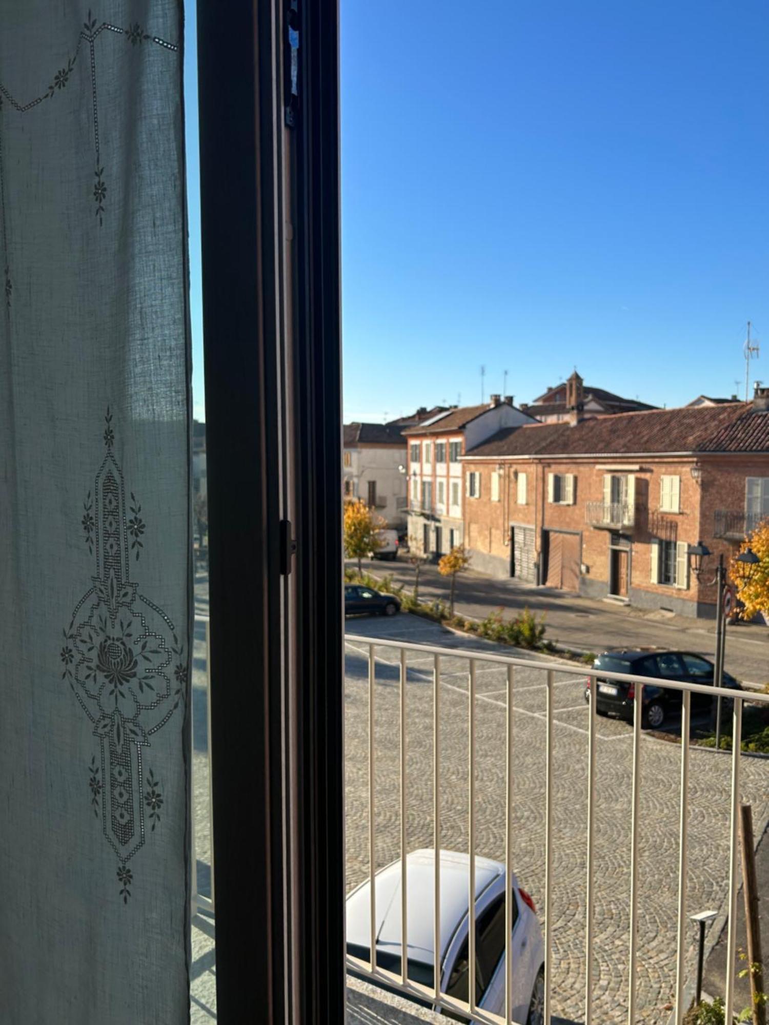 L'Incanto Casa Vacanze Montegrosso dʼAsti Екстериор снимка