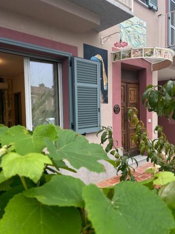 L'Incanto Casa Vacanze Montegrosso dʼAsti Екстериор снимка